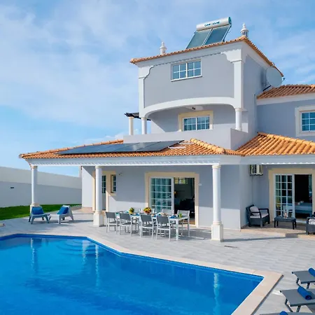 Ocean - Com Piscina Aquecivel E Bbq Em فيلة *