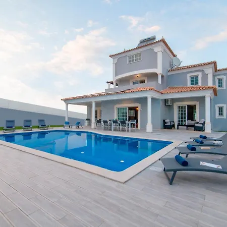 Ocean - Com Piscina Aquecivel E Bbq Em * Albufeira